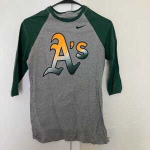 Nike Oakland A’s Baseball Raglan Tee, Woman’s T- Shirt, Size Medium - EUC